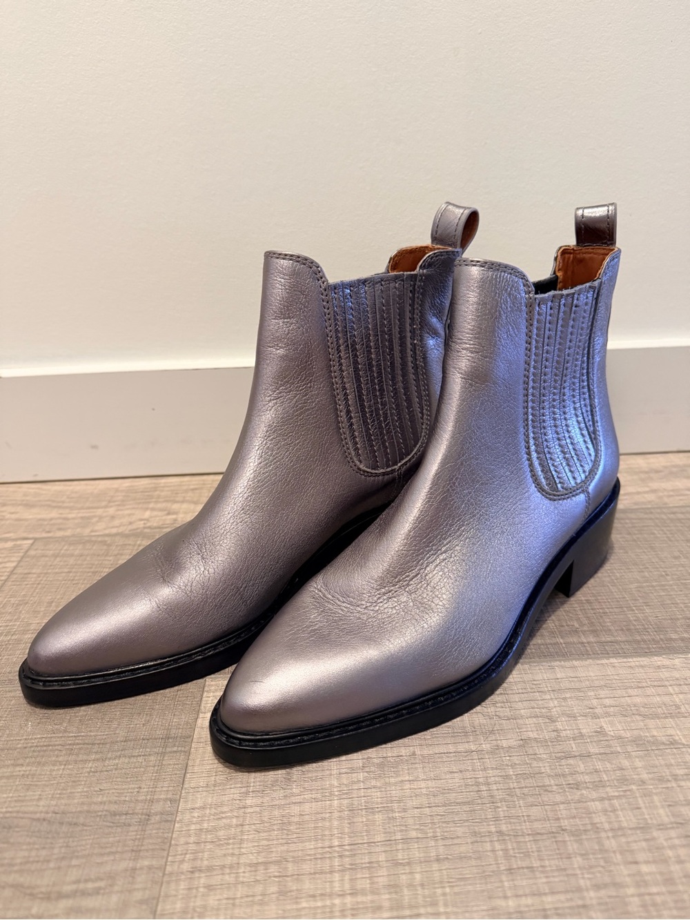 Coach Metallic Silver Pointed Chelsea Ankle Boots - Picture 4 of 7